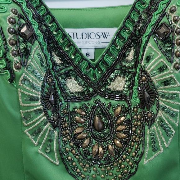 Sue Wong Studio - Picture 5 of 14